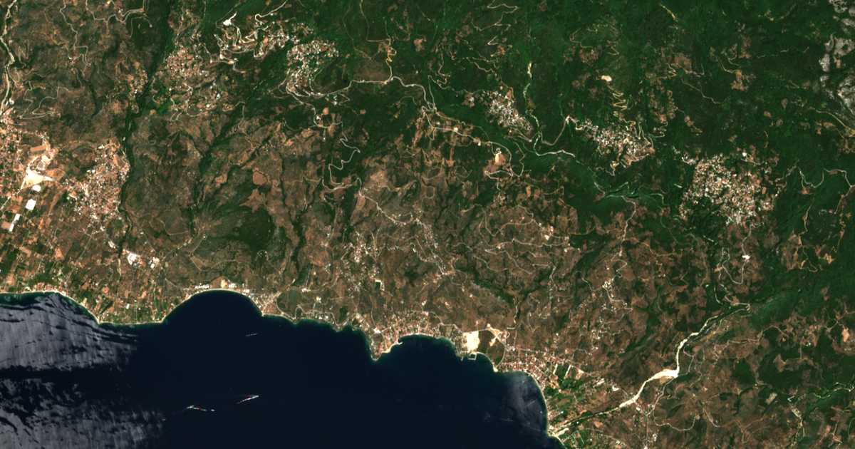 Carte satellite de Agía Triáda