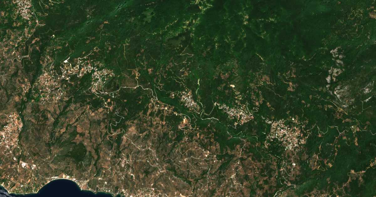 Carte satellite de Pinakátes