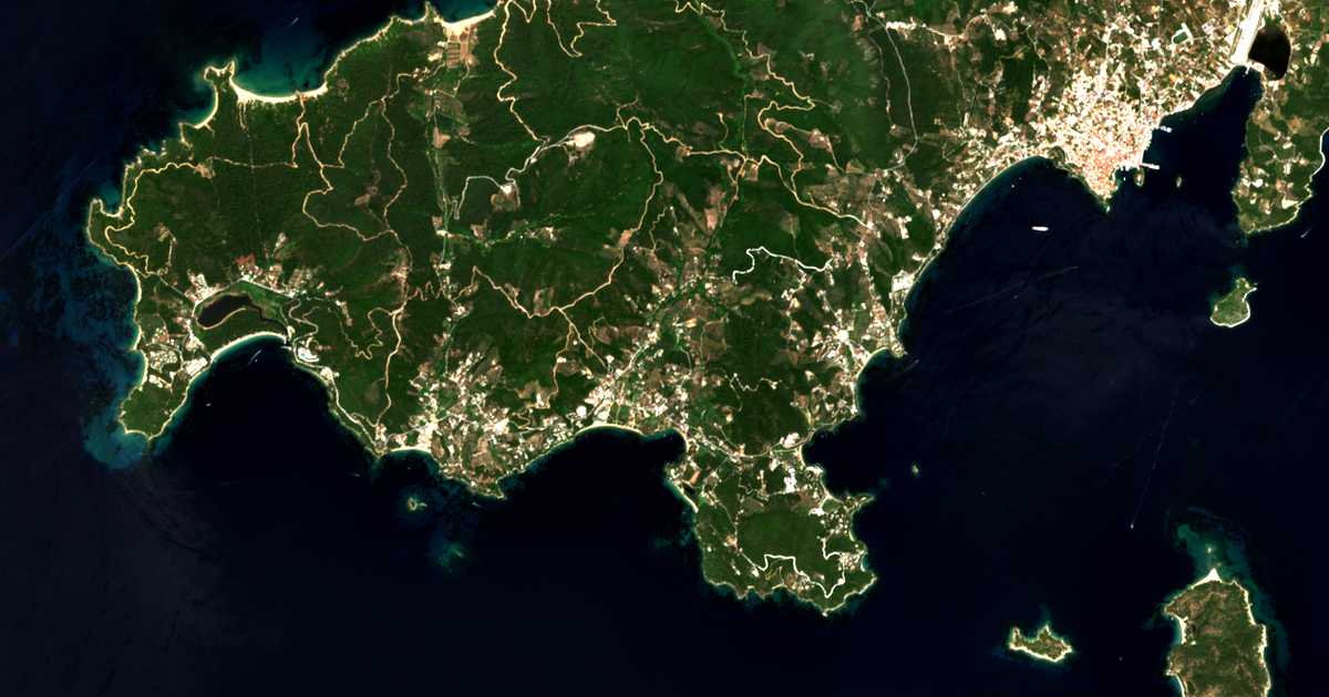 Carte satellite de Plataniás