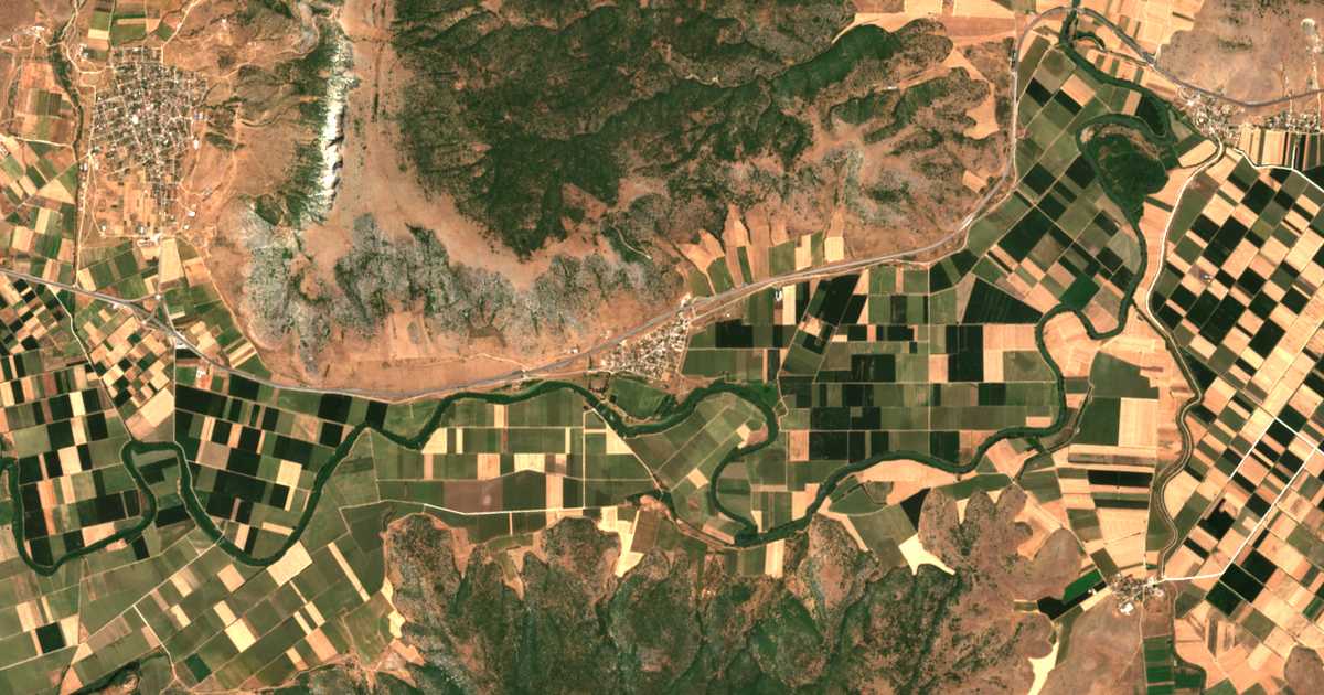Carte satellite de Piniáda