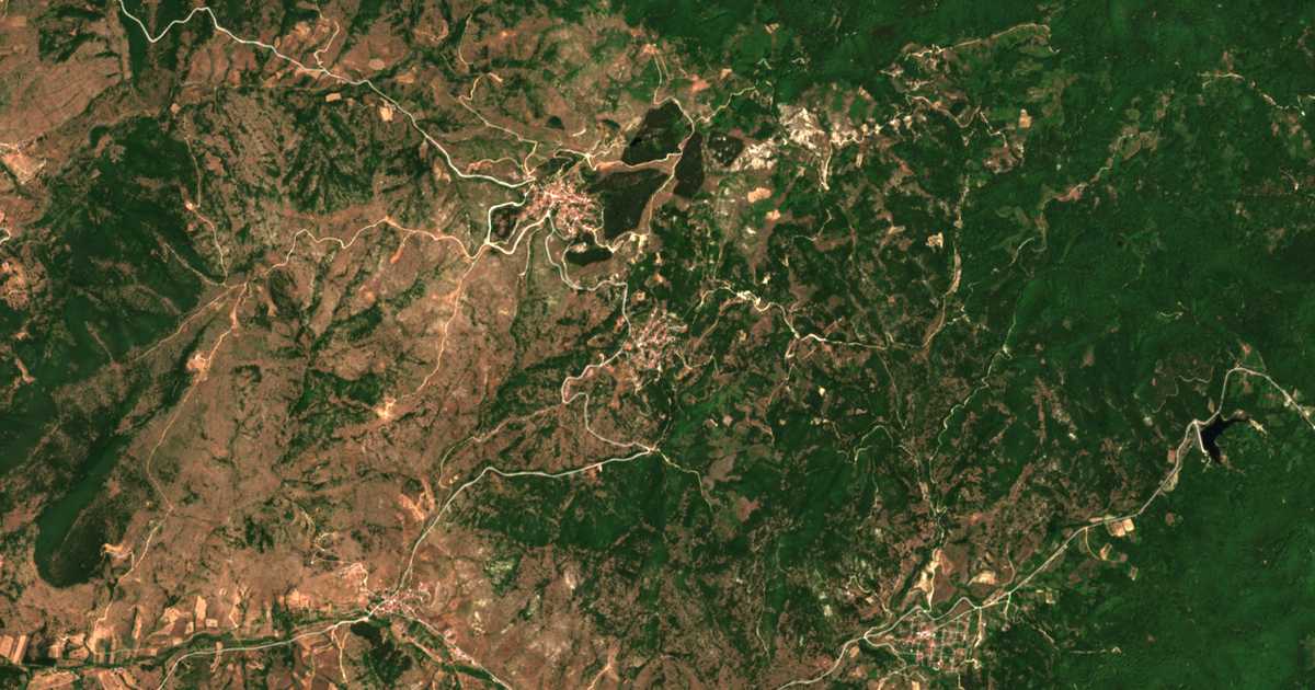 Carte satellite de Achelináda