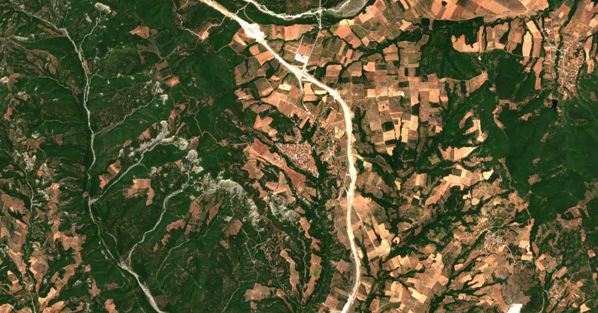 Carte satellite de Agiófyllo