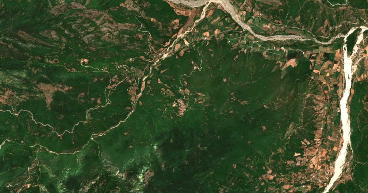 Carte satellite de Eláfi