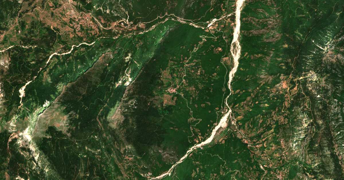 Carte satellite de Kalogrianí