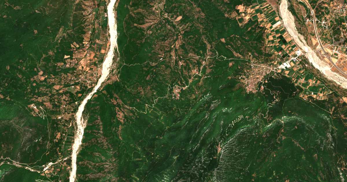 Carte satellite de Krýa Vrýssi