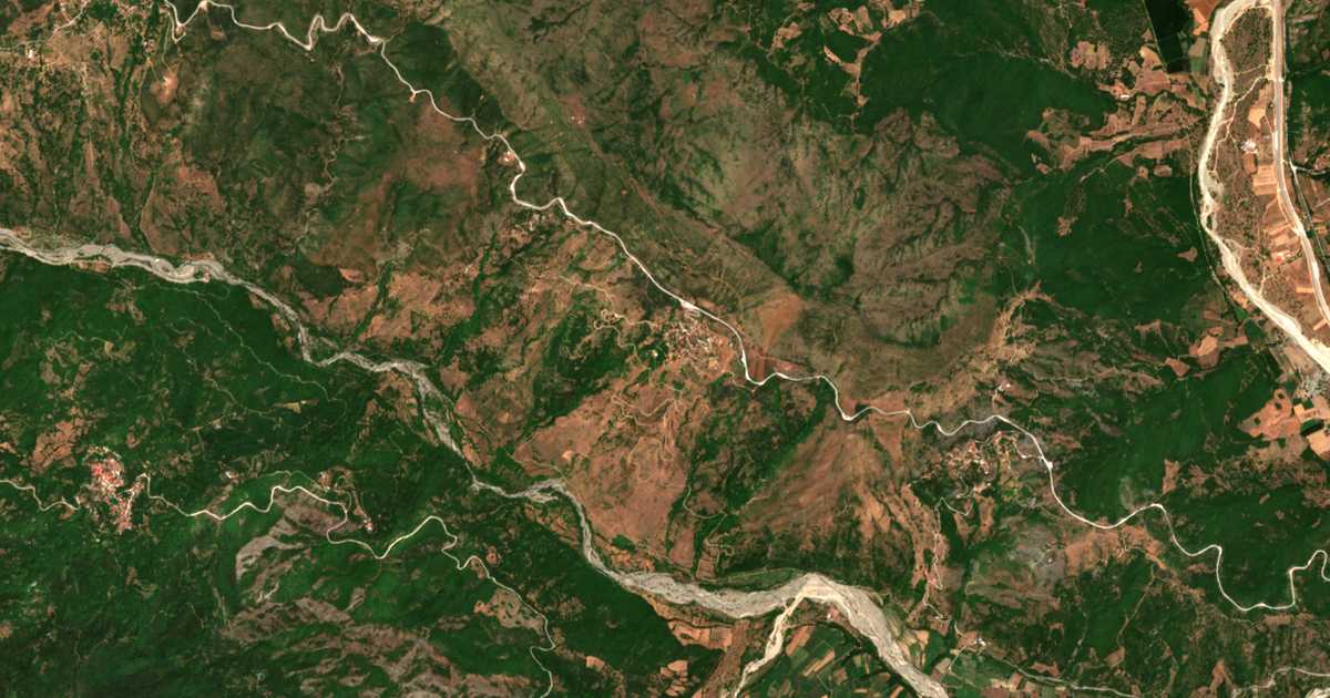 Carte satellite de Orthovoúni