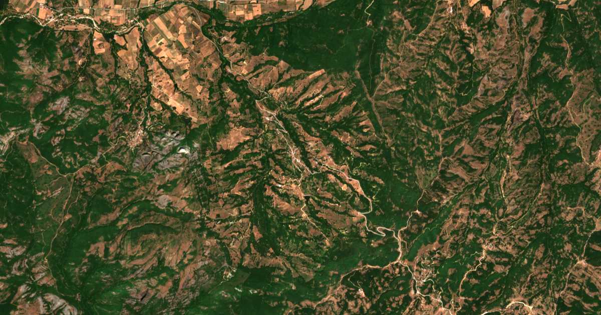 Carte satellite de Skepári