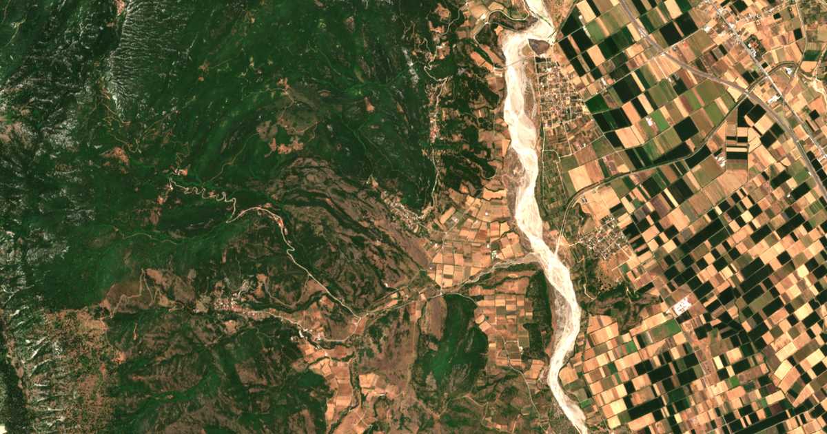 Carte satellite de Vitoumás