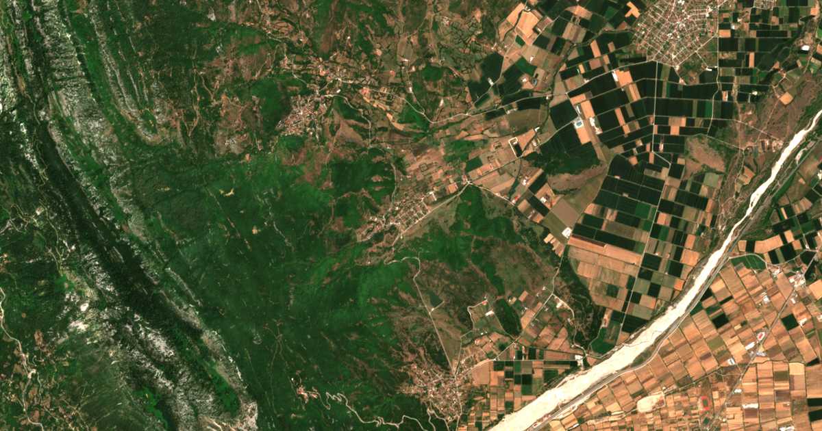 Carte satellite de Filýra