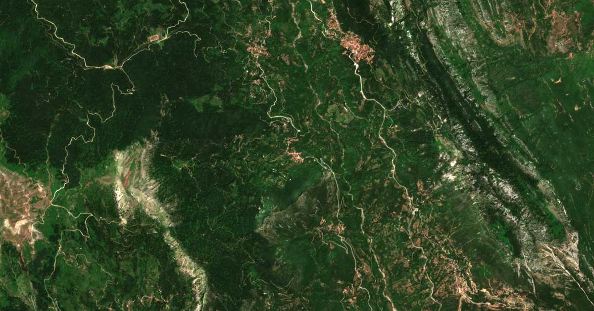 Carte satellite de Kalógiroi