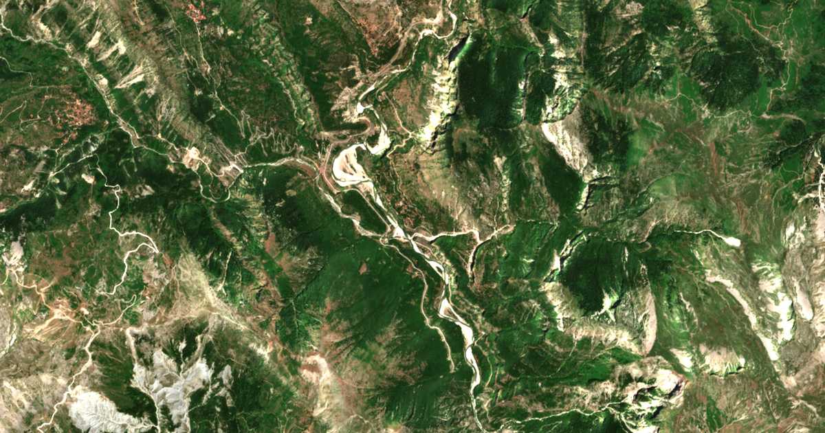 Carte satellite de Koryfí