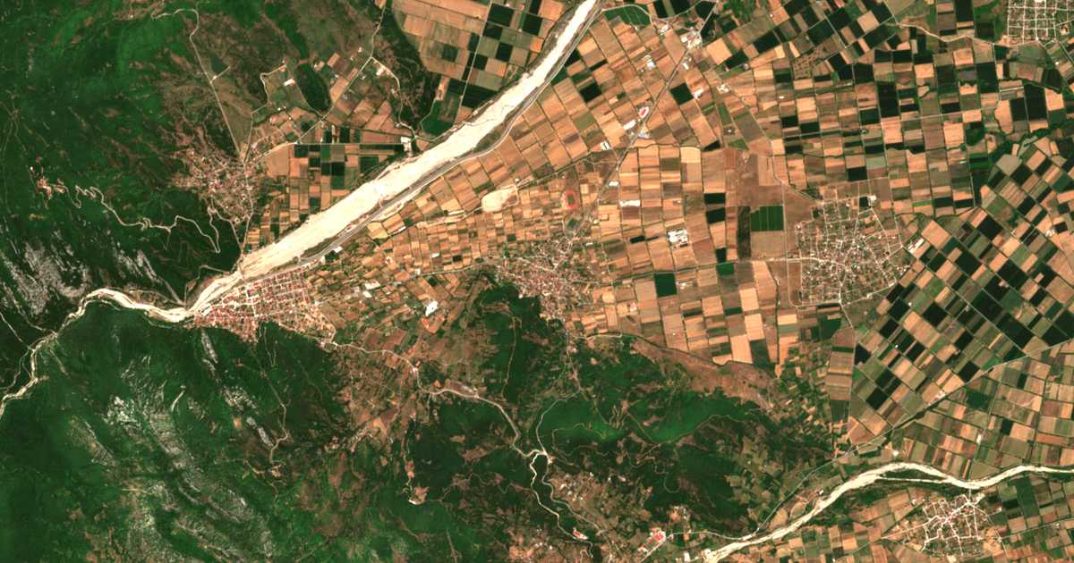 Carte satellite de Palaiomonástiron