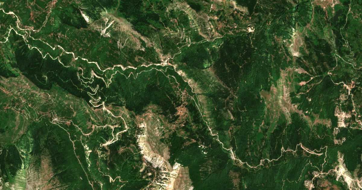 Carte satellite de Vathýrrevma