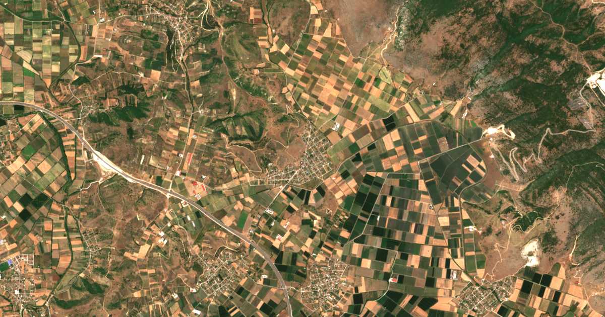 Carte satellite de Palaiópyrgos