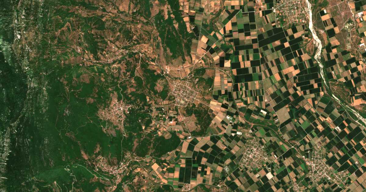 Carte satellite de Prínos