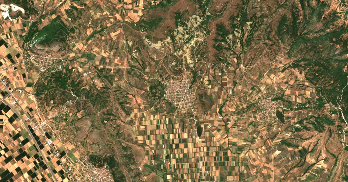 Carte satellite de Rízoma