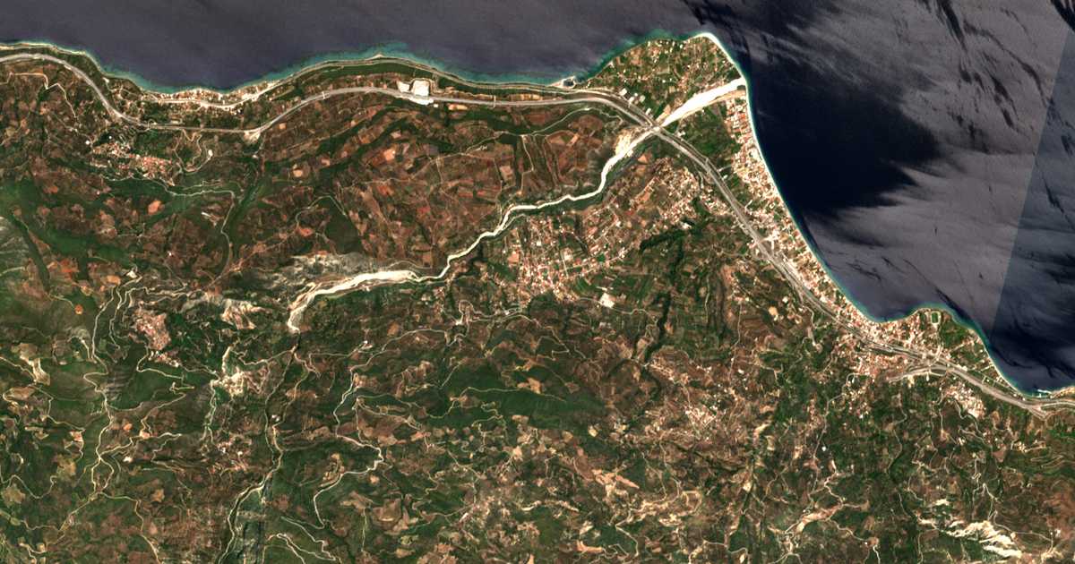 Carte satellite de Akráta