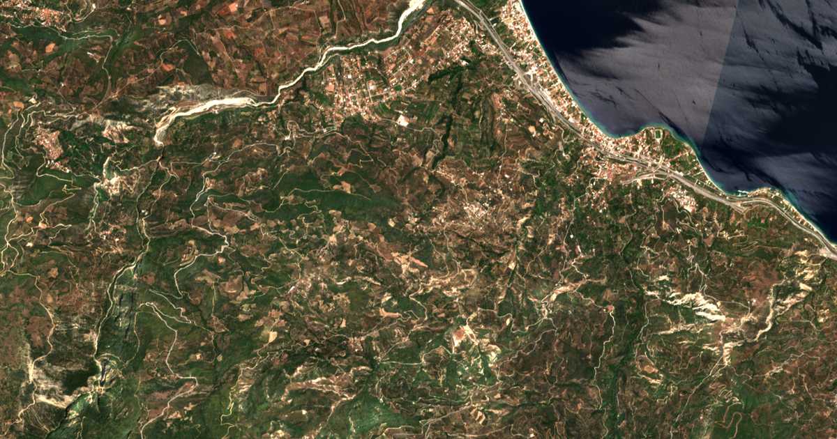 Carte satellite de Ámpelos