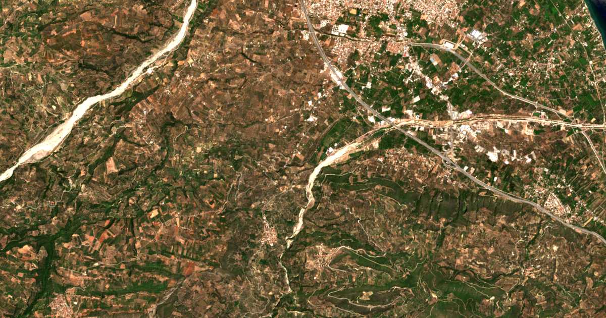 Carte satellite de Foniskariá