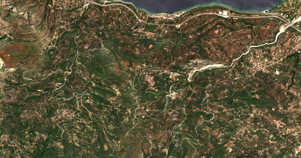 Carte satellite de Kalamiás