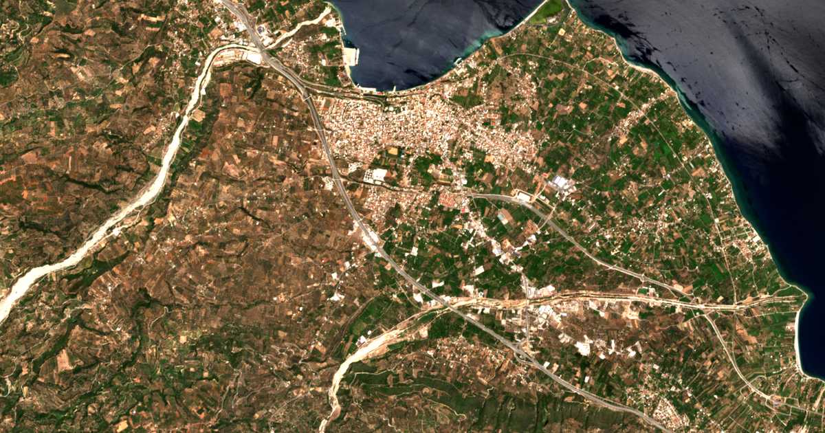 Carte satellite de Kouloúra