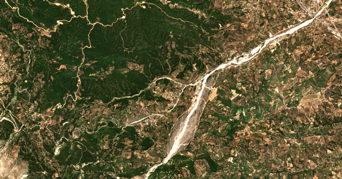 Carte satellite de Néo Salmeníkon