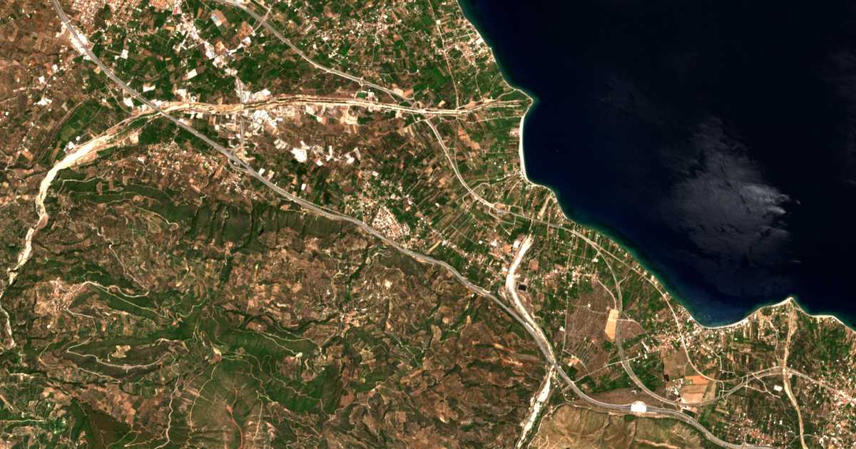 Carte satellite de Rizómylos