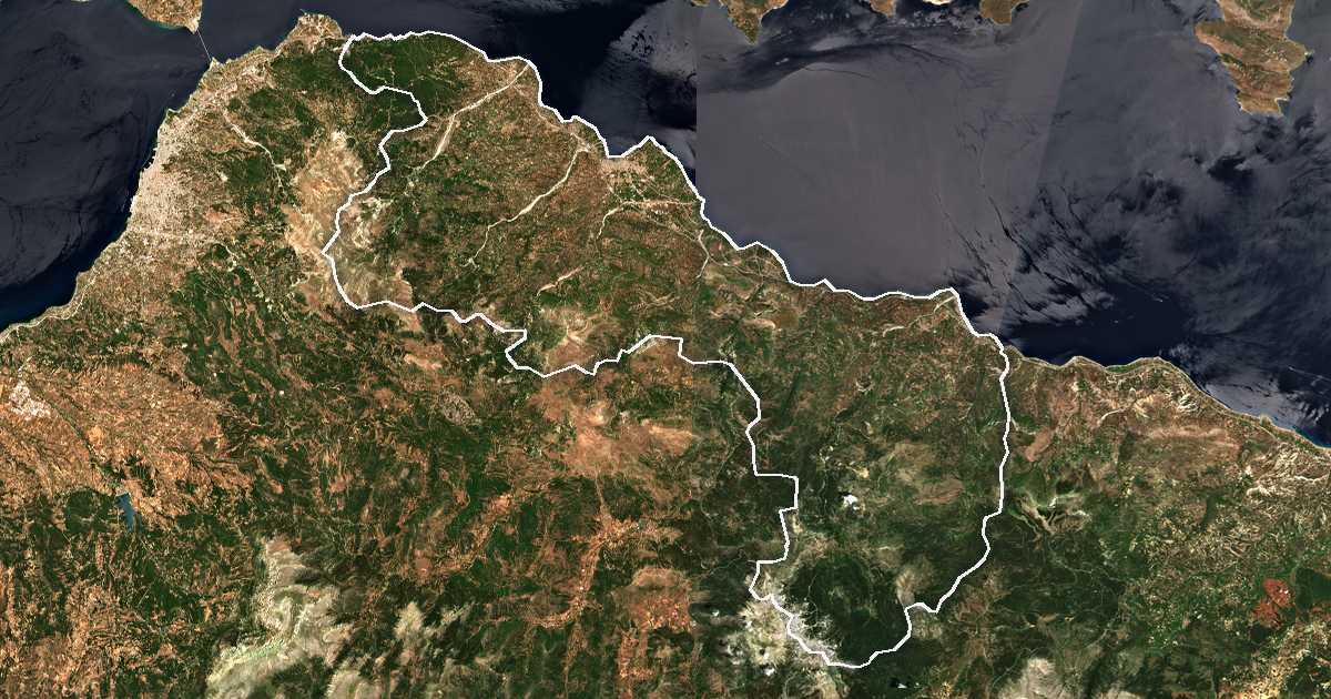 Image satellite avec la limite tracée: d'Égialée