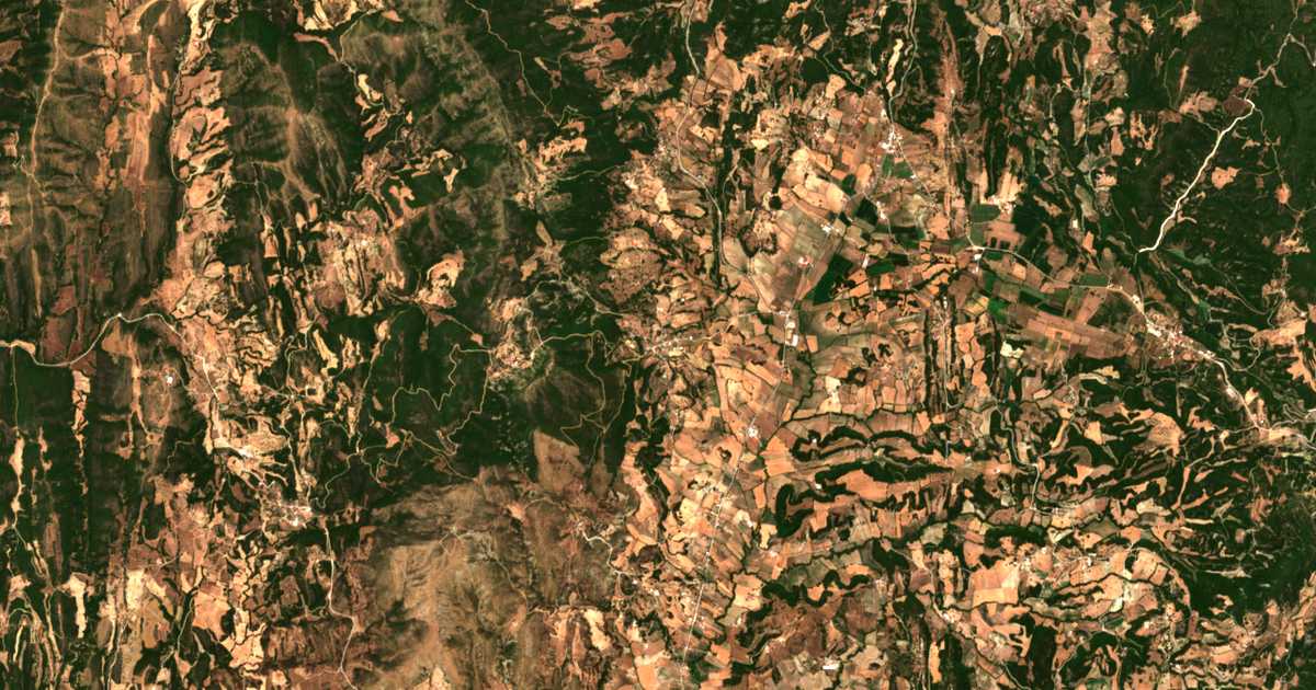 Carte satellite de Mánesi