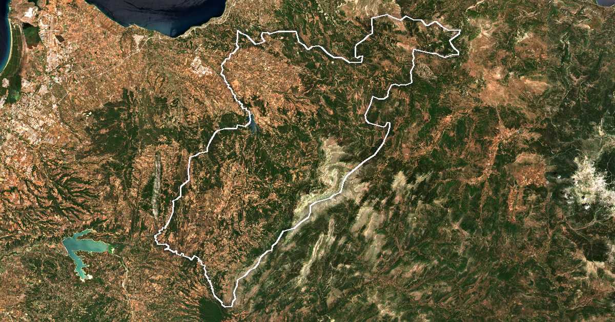 Image satellite avec la limite tracée: d'Érymanthe