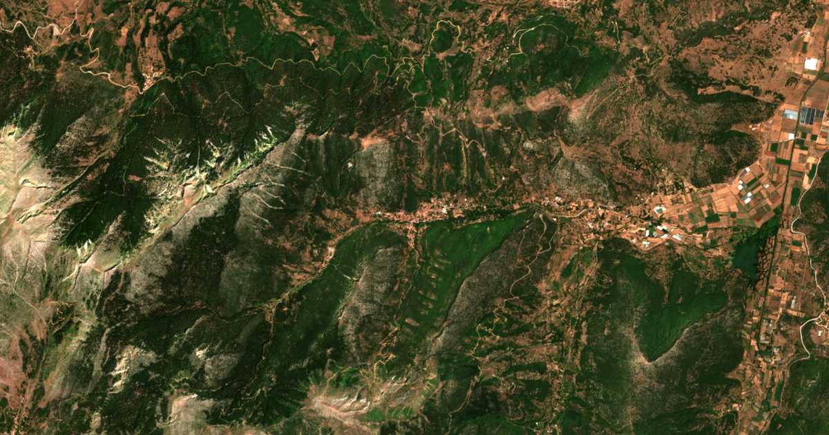 Carte satellite de Kértezi