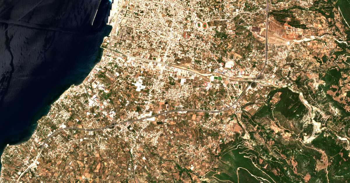 Carte satellite de Deménika