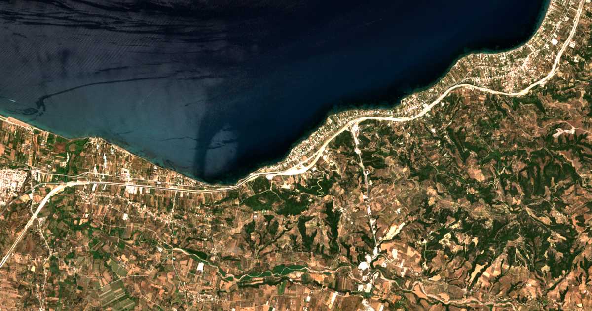 Carte satellite de Kamínia