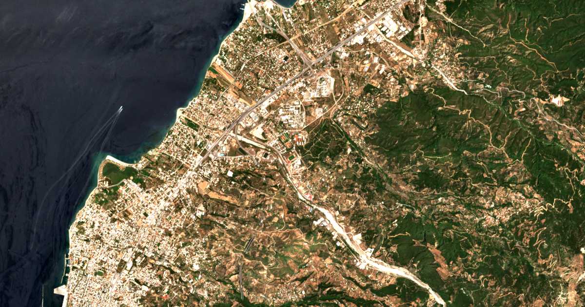 Carte satellite de Magoúla