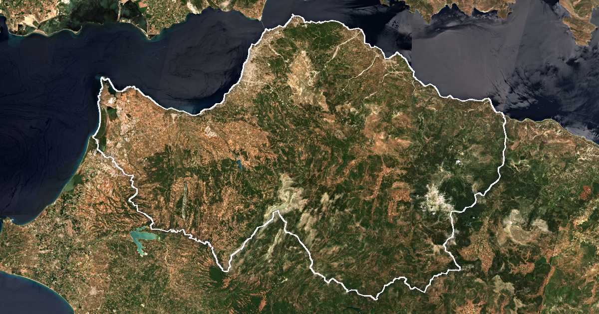 Image satellite avec la limite tracée: Achaïe