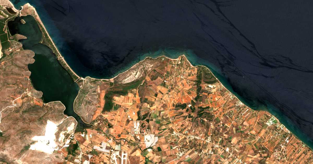 Carte satellite de Karnári