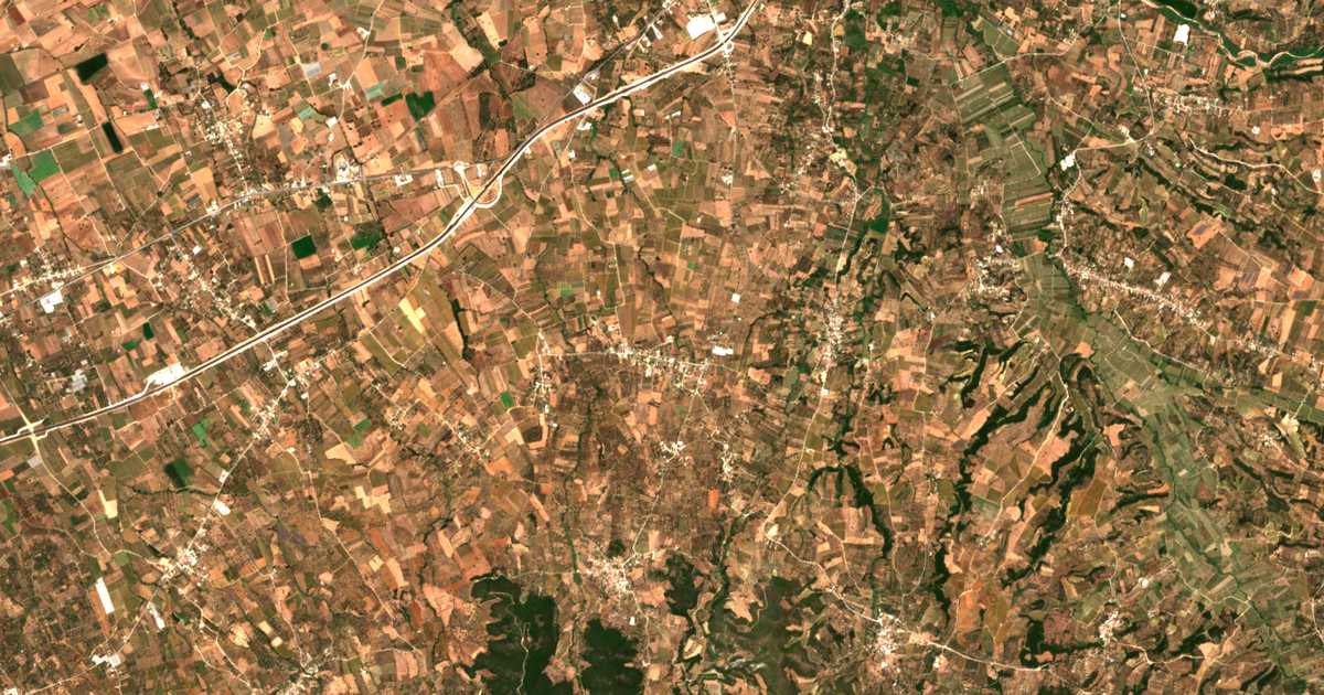 Carte satellite de Karyá