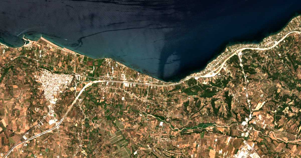 Carte satellite de Paralía Alissoú
