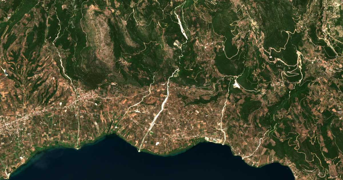 Carte satellite de Ágios Geórgios