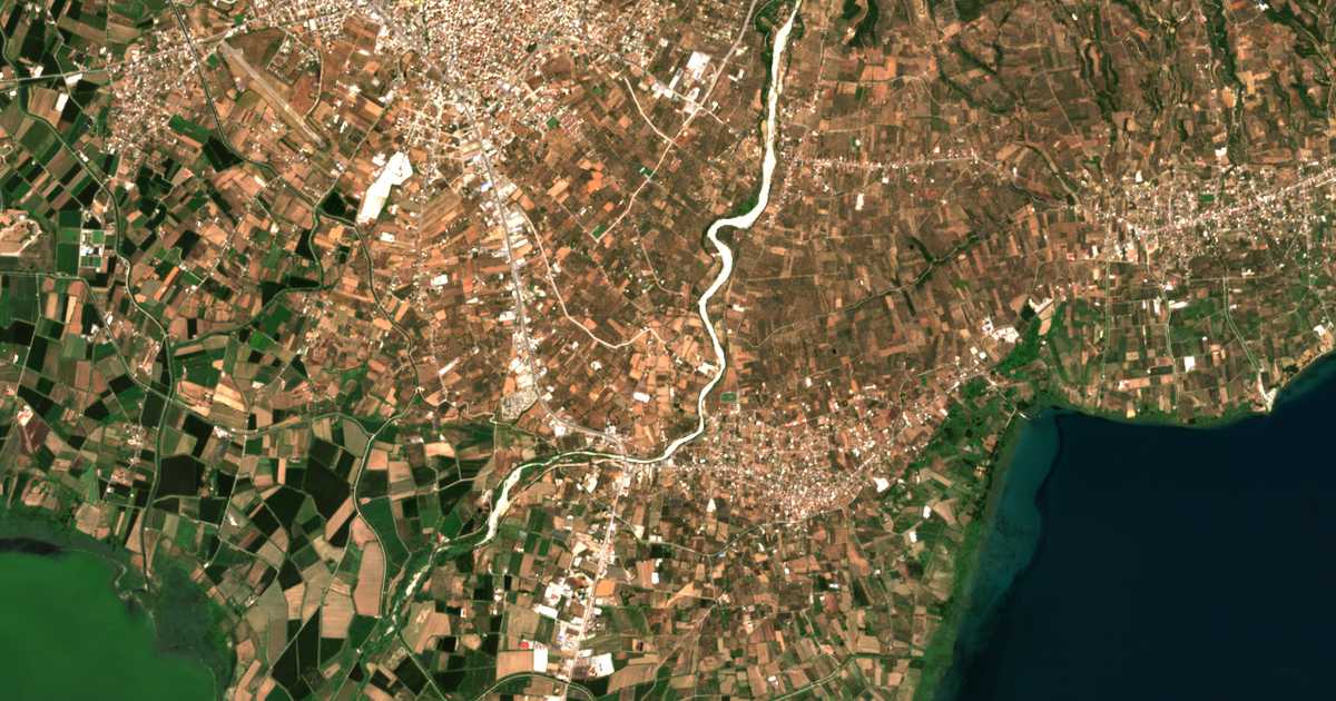 Carte satellite de Aktion