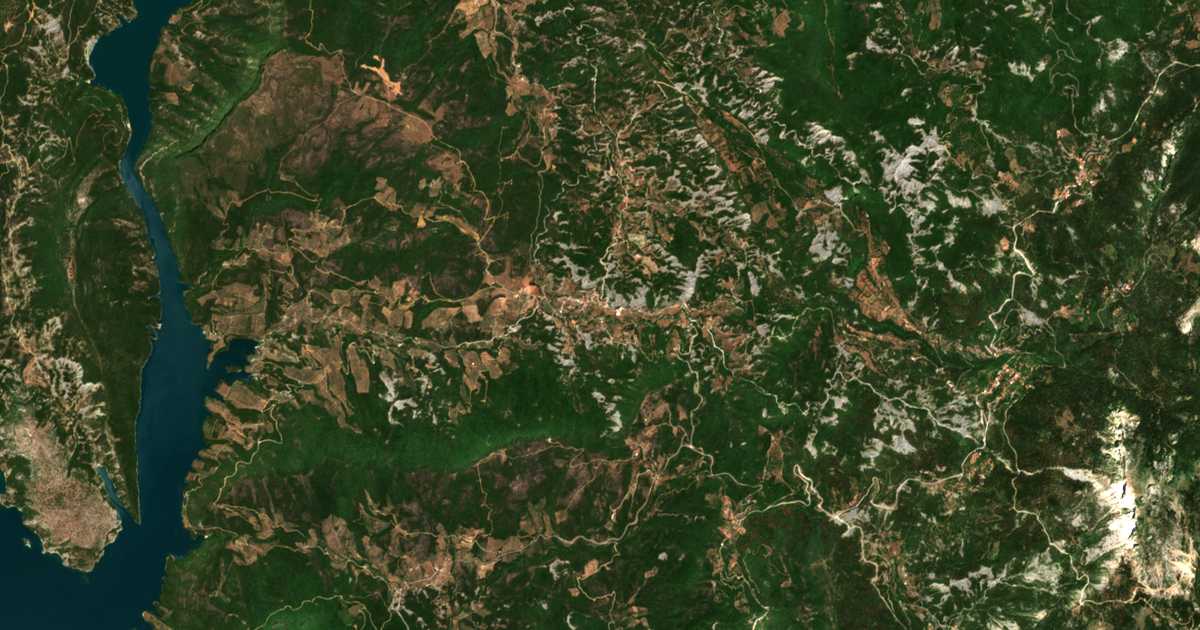 Carte satellite de Ampélia