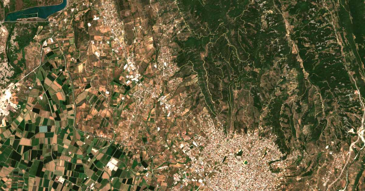 Carte satellite de Diamantaíika