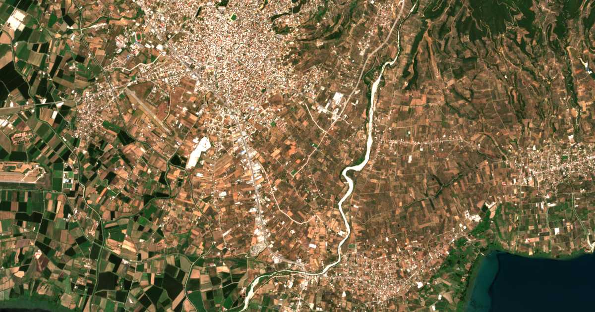 Carte satellite de Elefthería
