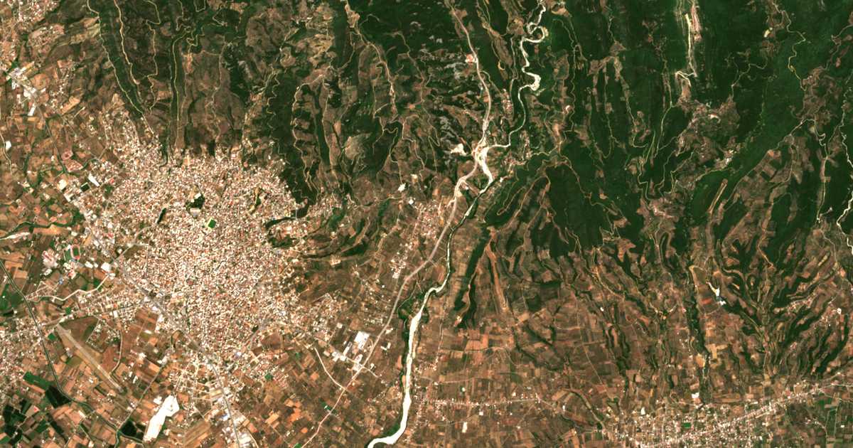 Carte satellite de Kamaroúla
