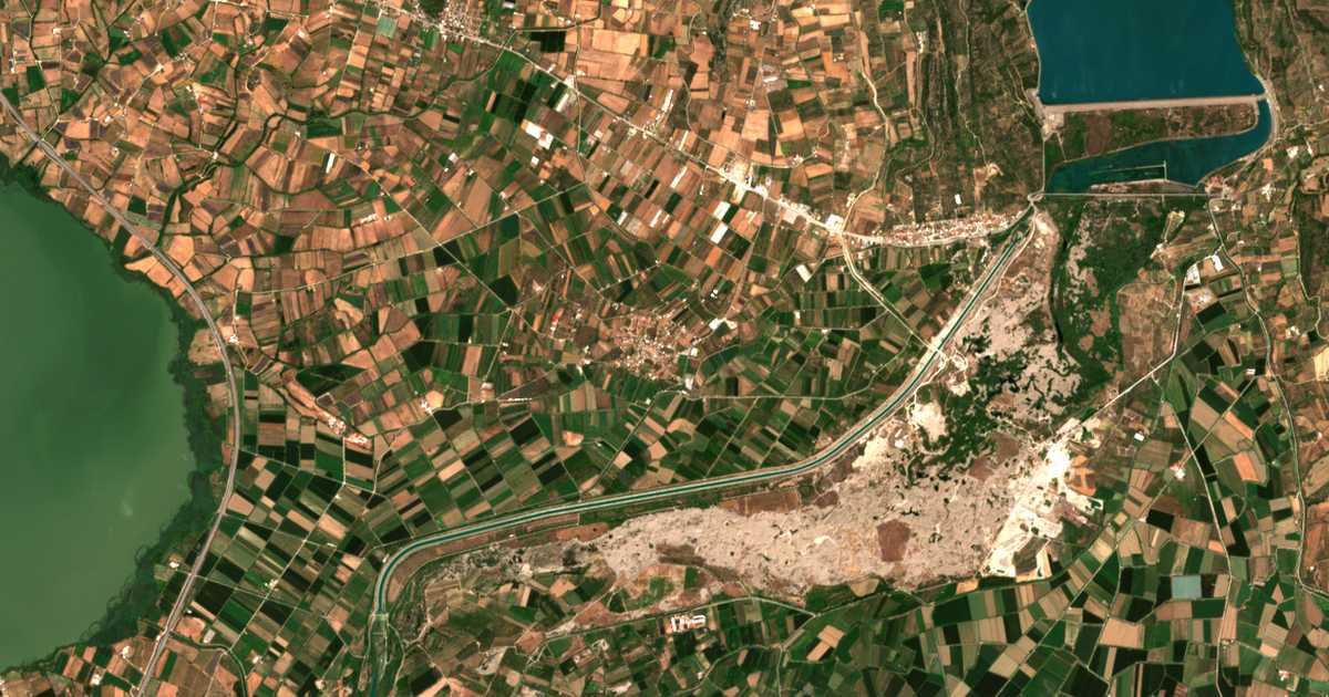 Carte satellite de Óchthia