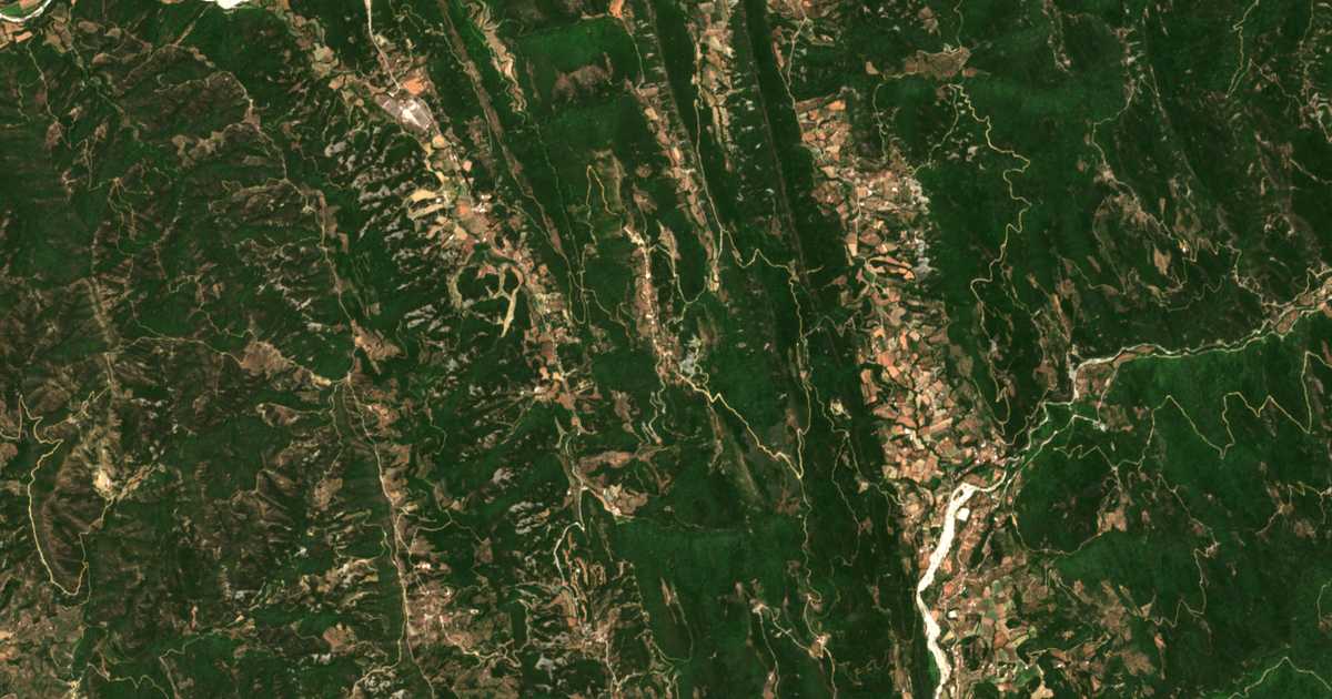 Carte satellite de Skoutesiáda