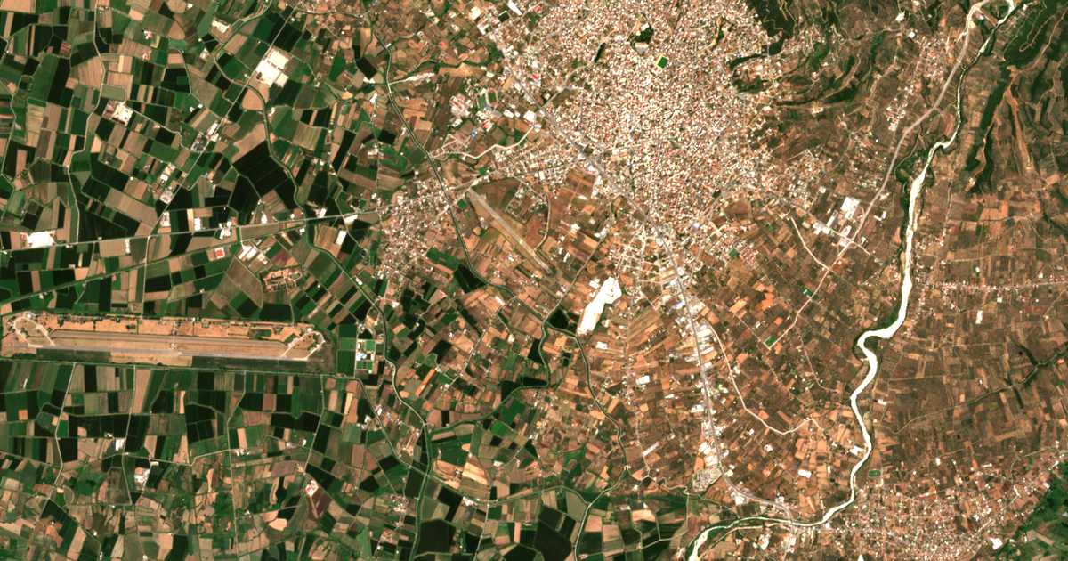 Carte satellite de Veloúchi