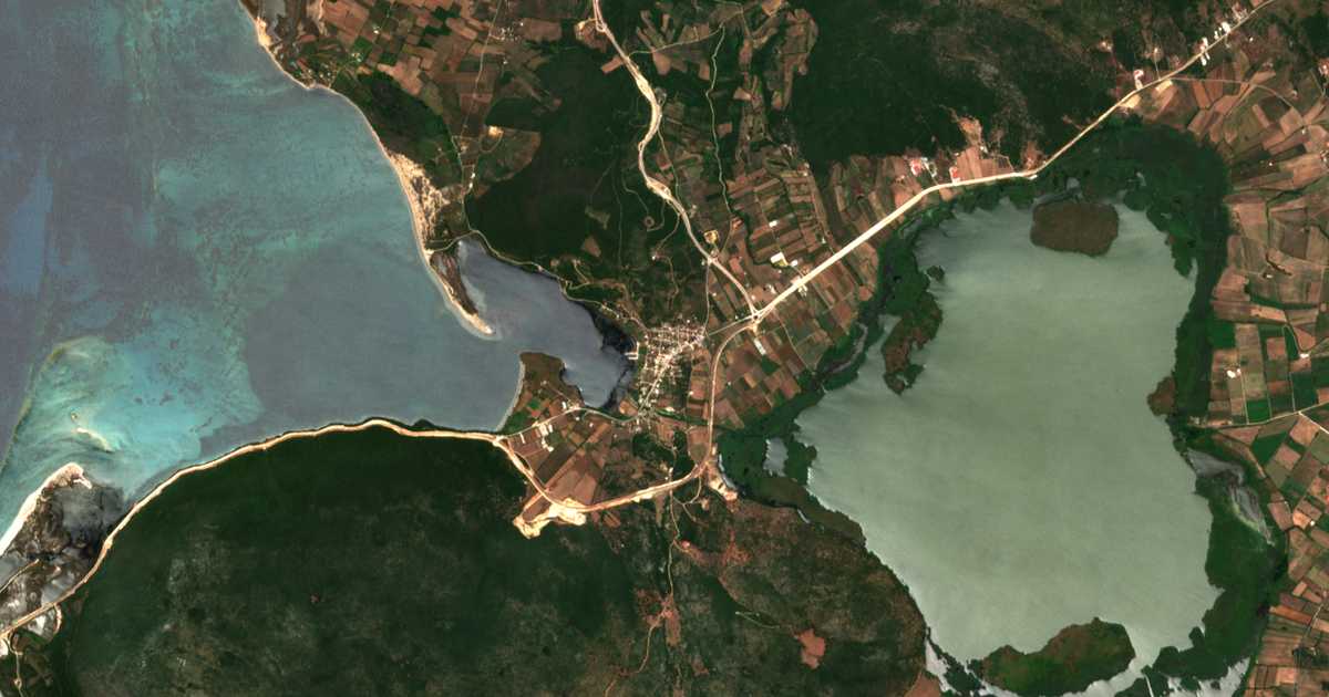 Carte satellite de Ágios Nikólaos