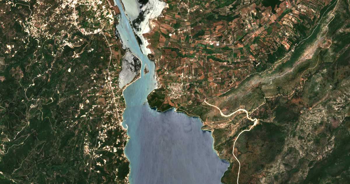 Carte satellite de Plagiá