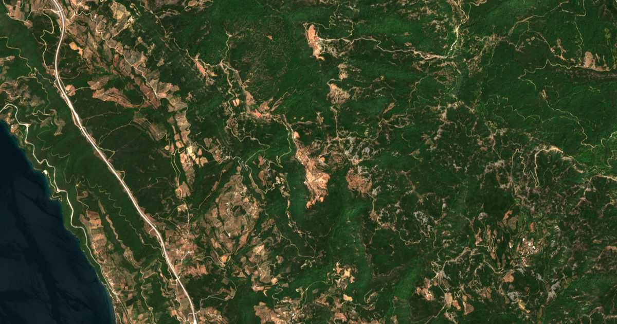 Carte satellite de Agía Triás